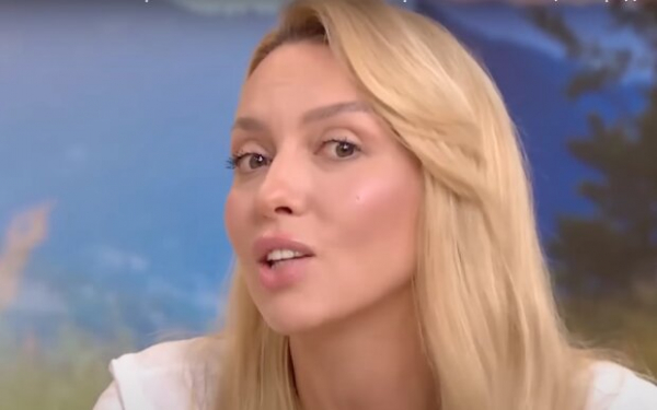 Оля Полякова "поработала" над Андреем Бедняковым, чтобы доказать, что ныть не любит: "Челюсти не такие" Оля Полякова "поработала" над Андреем Бедняковым, чтобы доказать, что ныть не любит: "Челюсти не такие"