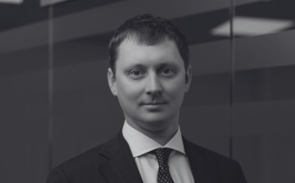 Скандал с семьей Гринкевичей: коррупция, громкий процесс и резонансный адвокат Денис Шкаровский Скандал с семьей Гринкевичей: коррупция, громкий процесс и резонансный адвокат Денис Шкаровский