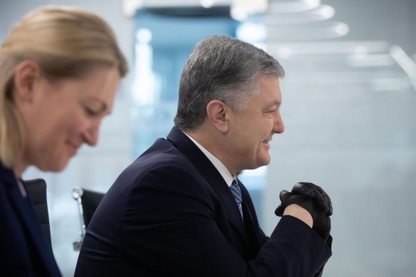 Порошенко встретился с послами Балтийских и Скандинавских стран в Украине: о чем говорили
Порошенко встретился с послами Балтийских и Скандинавских стран в Украине: о чем говорили