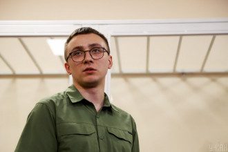 В Одессе радикалы подрались с полицией после приговора Стерненко
В Одессе радикалы подрались с полицией после приговора Стерненко