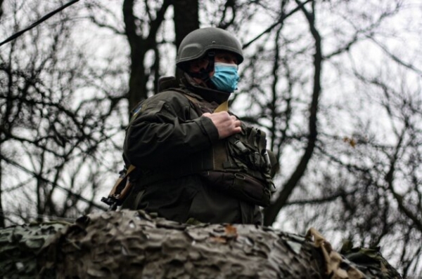 Под Донецком идет ожесточенный бой, боевики применили артиллерию против ВСУ Под Донецком идет ожесточенный бой, боевики применили артиллерию против ВСУ