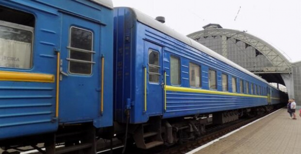 Почему украинцы не могут вернуть билет на поезд: в Укрзализныце объяснили причину
