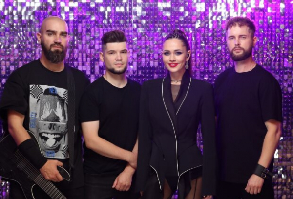 Юлия Санина из The Hardkiss объяснила, как стать звездой благодаря "Співають всі": "Невозможно не заметить"