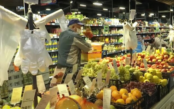 Витаминный бум: в супермаркетах рухнули цены на виноград и лимоны Витаминный бум: в супермаркетах рухнули цены на виноград и лимоны