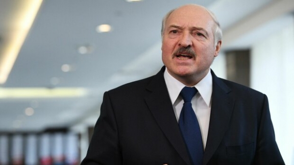 Лукашенко заявил о закрытии границы с Украиной: "Остановите своих сумасшедших″ Лукашенко заявил о закрытии границы с Украиной: "Остановите своих сумасшедших″