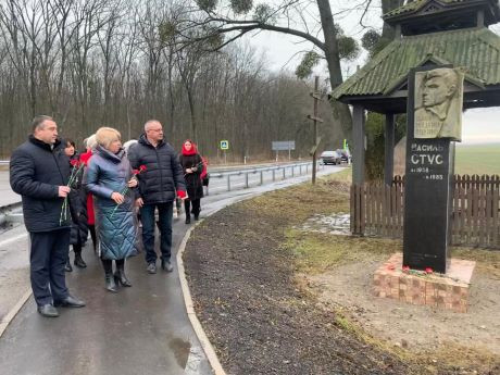 В Винницкой области чтят память Василия Стуса В Винницкой области чтят память Василия Стуса