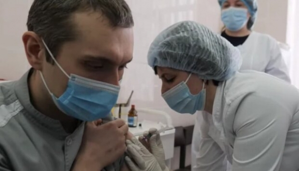 Главные новости за 2 марта: нардепов будут "сканировать", пока украинцев начнут вакцинировать