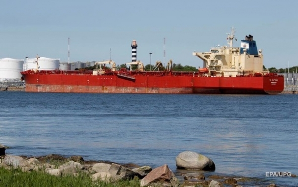 Беларусь впервые получила нефть из США Беларусь впервые получила нефть из США