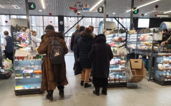 Подсолнечное масло, хлеб и мясо: в Украине замедляется рост цен на продукты, но не все так радужно