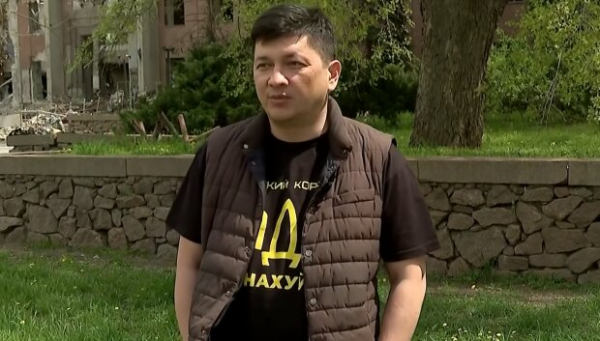 Любимчик украинцев Виталий Ким рассказал, что ему угрожают, но у него есть оружие: "Мне кое-что запрещают тут делать" Любимчик украинцев Виталий Ким рассказал, что ему угрожают, но у него есть оружие: "Мне кое-что запрещают тут делать"