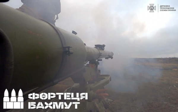 Бойцы ГПСУ отбили атаки на Донетчине и уничтожили военных РФ на Луганщине Бойцы ГПСУ отбили атаки на Донетчине и уничтожили военных РФ на Луганщине
