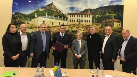 Меджлис обсудил с секретарем СНБО стратегию деоккупации Крыма Меджлис обсудил с секретарем СНБО стратегию деоккупации Крыма