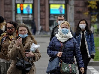 Жесткий карантин и новые запреты: в Украине вводят второй этап реагирования на COVID-19
Жесткий карантин и новые запреты: в Украине вводят второй этап реагирования на COVID-19
