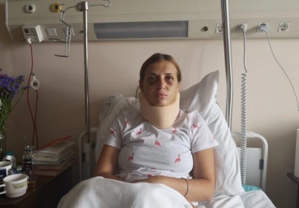 Пострадавшая от нападения в поезде журналистка рассказала, сколько ей предлагали за молчание: "Все, что у них было"