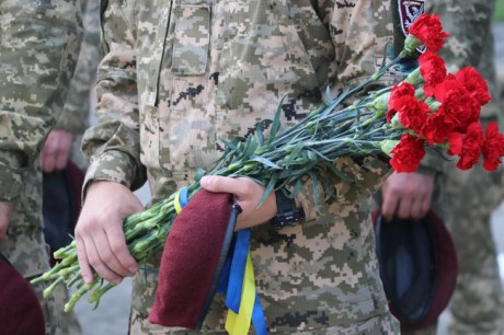 Во львовской больнице скончался военный, которого в апреле ранили на Донбассе Во львовской больнице скончался военный, которого в апреле ранили на Донбассе