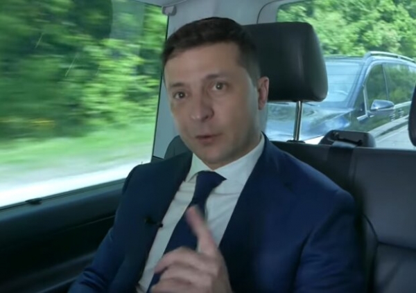 "От героя до врага – один шаг", - Зеленский признался, как относится к Бандере "От героя до врага – один шаг", - Зеленский признался, как относится к Бандере