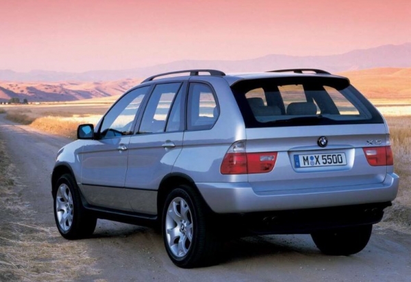 Новое авто за пару часов: автор BMW X5 рассказал о кроссовере
Новое авто за пару часов: автор BMW X5 рассказал о кроссовере