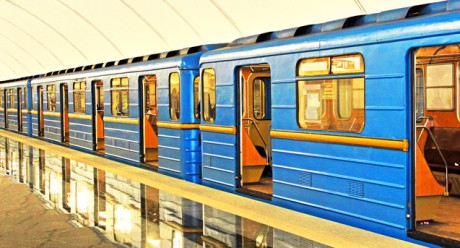 В Киевском метрополитене утверждают, что восстановить работу метро можно за один день В Киевском метрополитене утверждают, что восстановить работу метро можно за один день