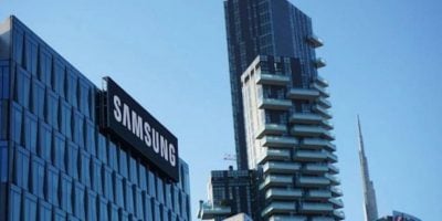 Samsung продолжает работать в России по "серым схемам" – СМИ
Samsung продолжает работать в России по "серым схемам" – СМИ