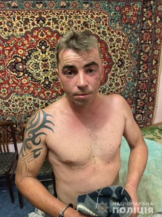 В Киеве сбежал подозреваемый в изнасиловании ребенка: копы опубликовали фото с особой приметой
