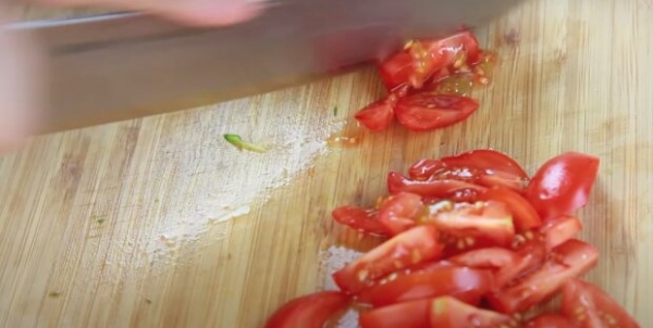 Простой рецепт шаурмы, который сможет повторить каждый Простой рецепт шаурмы, который сможет повторить каждый