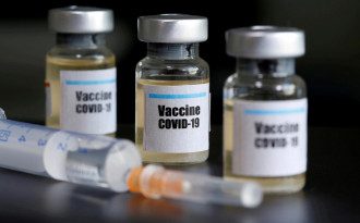 Степанов назвал цену прививки от COVID-19 и рассказал о судьбе вакцины РФ
Степанов назвал цену прививки от COVID-19 и рассказал о судьбе вакцины РФ