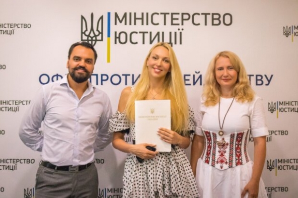 Полякова метит в президенты? "Королева ночи" решилась на смелый шаг, звезды начеку Полякова метит в президенты? "Королева ночи" решилась на смелый шаг, звезды начеку