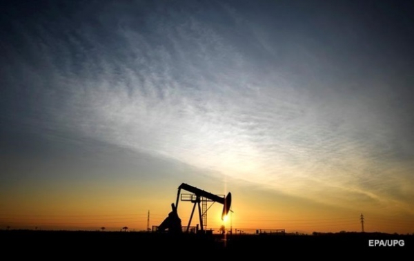 Цена на нефть побила трехлетний рекорд Цена на нефть побила трехлетний рекорд