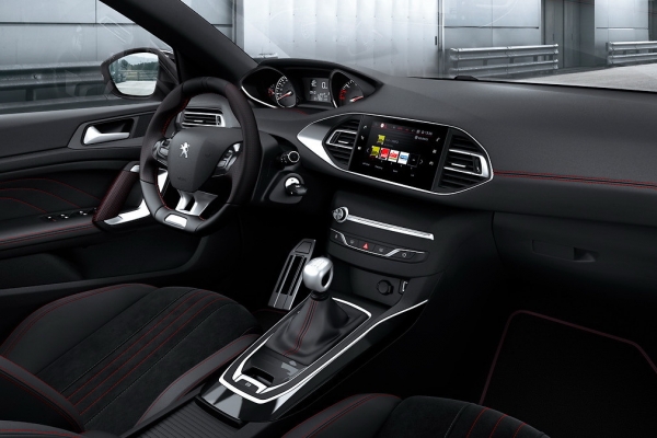 Peugeot 308 обзавелся цифровыми приборами и новыми опциями
Peugeot 308 обзавелся цифровыми приборами и новыми опциями