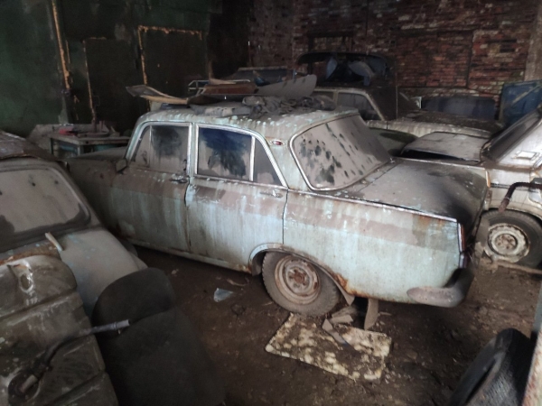 Уникальную коллекцию советских авто бросили ржаветь на складе
Уникальную коллекцию советских авто бросили ржаветь на складе