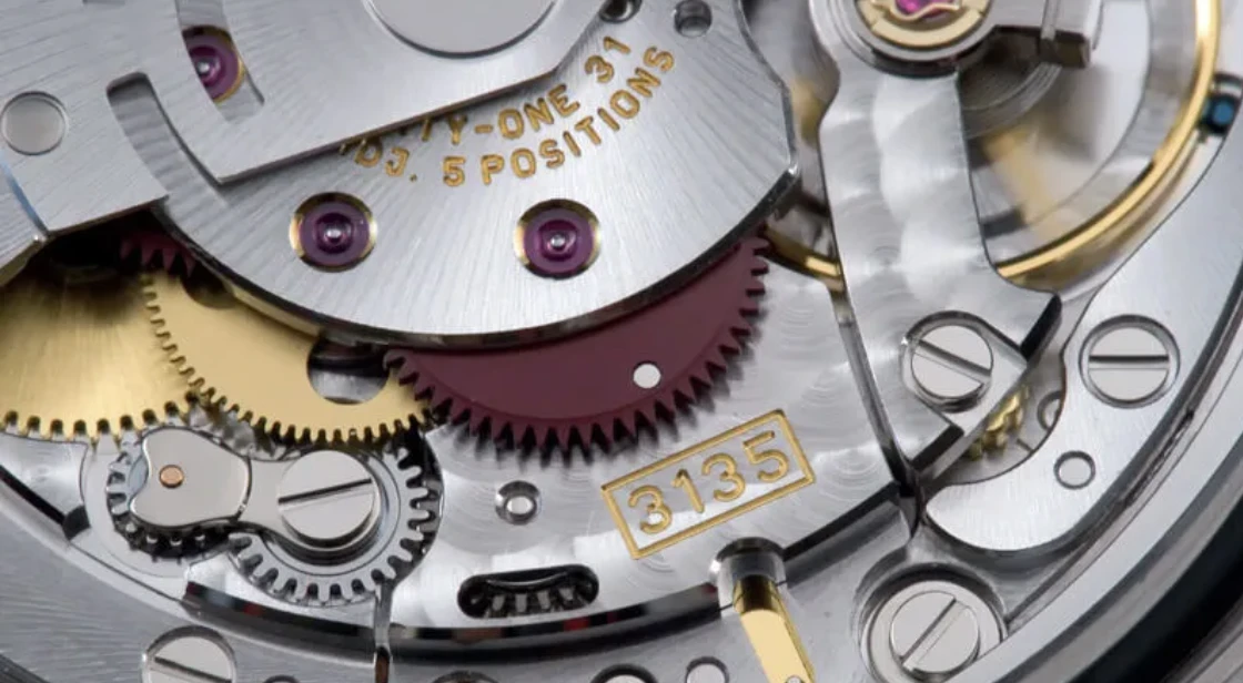 Часы Rolex — воплощение статуса, точности и швейцарской традиции Часы Rolex — воплощение статуса, точности и швейцарской традиции