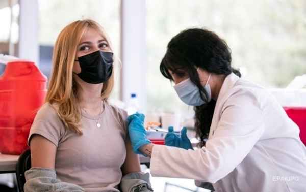 COVID-вакцинацию прошли еще 74 тысячи украинцев COVID-вакцинацию прошли еще 74 тысячи украинцев