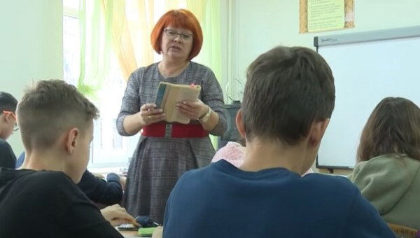 Школьникам хотят изменить обучение: омбудсмен уже бьет тревогу Школьникам хотят изменить обучение: омбудсмен уже бьет тревогу