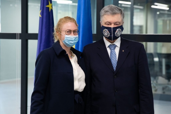 Порошенко встретился с послами Балтийских и Скандинавских стран в Украине: о чем говорили
Порошенко встретился с послами Балтийских и Скандинавских стран в Украине: о чем говорили