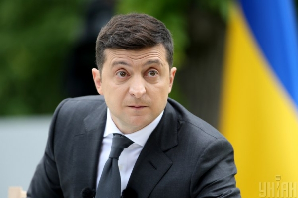 За угрозы: Зеленский подал в суд на Пояркова
                                                                                