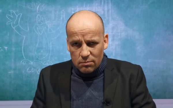 Квартал 95 "поймал за руку" известную мошенницу, Юрий Великий снова отличился: "Дронять на передке" Квартал 95 "поймал за руку" известную мошенницу, Юрий Великий снова отличился: "Дронять на передке"