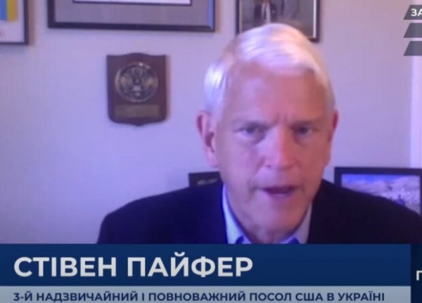 Зеленскому прилетело от Трампа за "преследование" Порошенко - "Разговоры записаны русскими..." Зеленскому прилетело от Трампа за "преследование" Порошенко - "Разговоры записаны русскими..."