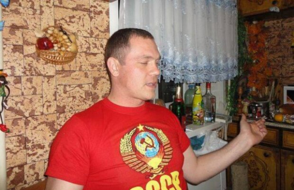Хустский военком Василий Зубатов пьяным разбрасывал доллары: обвинения в коррупции не мешают сорить деньгами