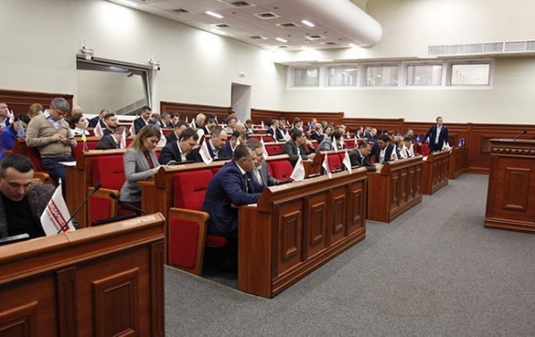 Свобода и партия Шария сохраняют шансы: какие политсилы попадут в Киевсовет
Свобода и партия Шария сохраняют шансы: какие политсилы попадут в Киевсовет