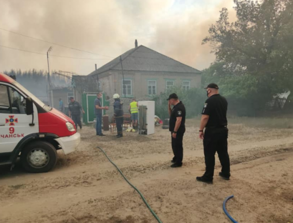 Масштабные пожары на Луганщине: названа возможная причина
Масштабные пожары на Луганщине: названа возможная причина