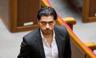 Лероса обвинили в запугивании соседей по дому, нардеп заявил о провокации
