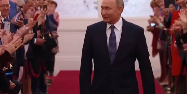 Политолог назвал первые предвестники большой революции в россии: все будет зависеть от выборов и путина