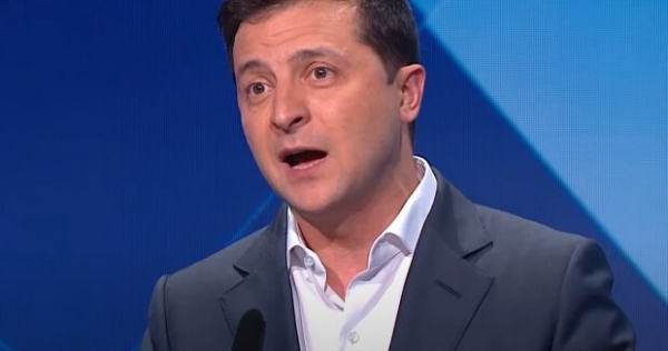 От Зеленского требуют немедленно запретить выезд из Украины: никто не уедет во время протестов От Зеленского требуют немедленно запретить выезд из Украины: никто не уедет во время протестов