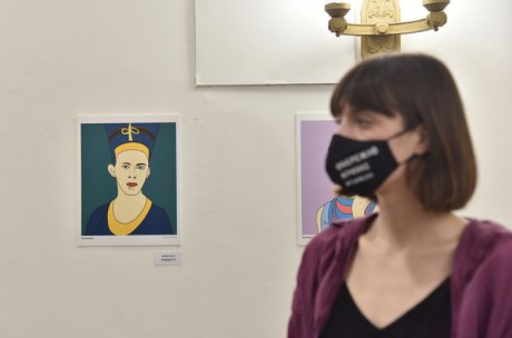 Во львовском театре представили выставку о Лесе Украинке в образах разных женщин Во львовском театре представили выставку о Лесе Украинке в образах разных женщин