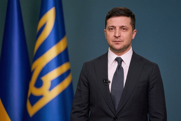 
Зеленский обратился к украинцам из-за медреформы. Видео
 