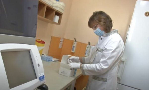 Главное за день субботы 22 августа: "черный" антирекорд заболеваемости, слезы Зеленского и контрабандисты в зоне ООС Главное за день субботы 22 августа: "черный" антирекорд заболеваемости, слезы Зеленского и контрабандисты в зоне ООС