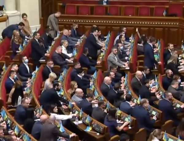 Нардепы получили от государства более 2 млн грн на жилье: даже предатели связанные с россией Нардепы получили от государства более 2 млн грн на жилье: даже предатели связанные с россией