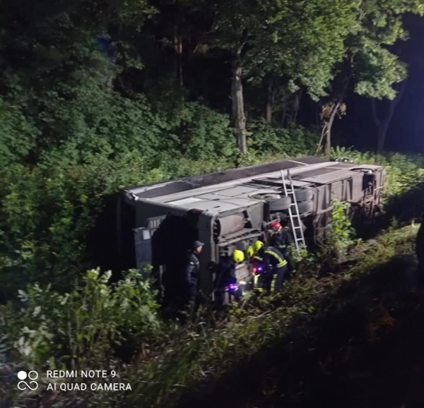 ДТП с автобусом в Ровенской области: в больницу попали 16 человек
