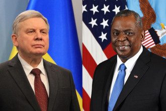 Министр обороны Украины и глава Пентагона провели переговоры: стало известно, о чем договорились стороны
Министр обороны Украины и глава Пентагона провели переговоры: стало известно, о чем договорились стороны
