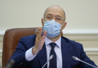 Шмыгаль припугнул мэров полным локдауном в Украине
Шмыгаль припугнул мэров полным локдауном в Украине